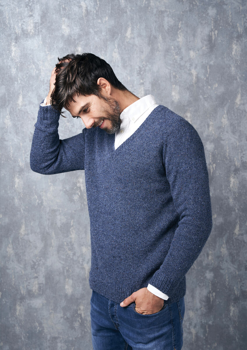 Men's v neck hot sale sweater pattern