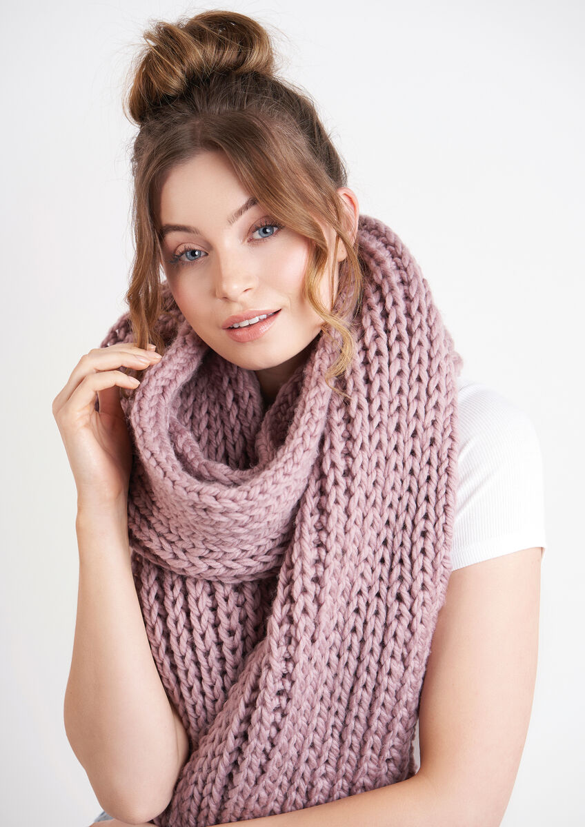 Loretta Scarf, Women's Knitting Pattern